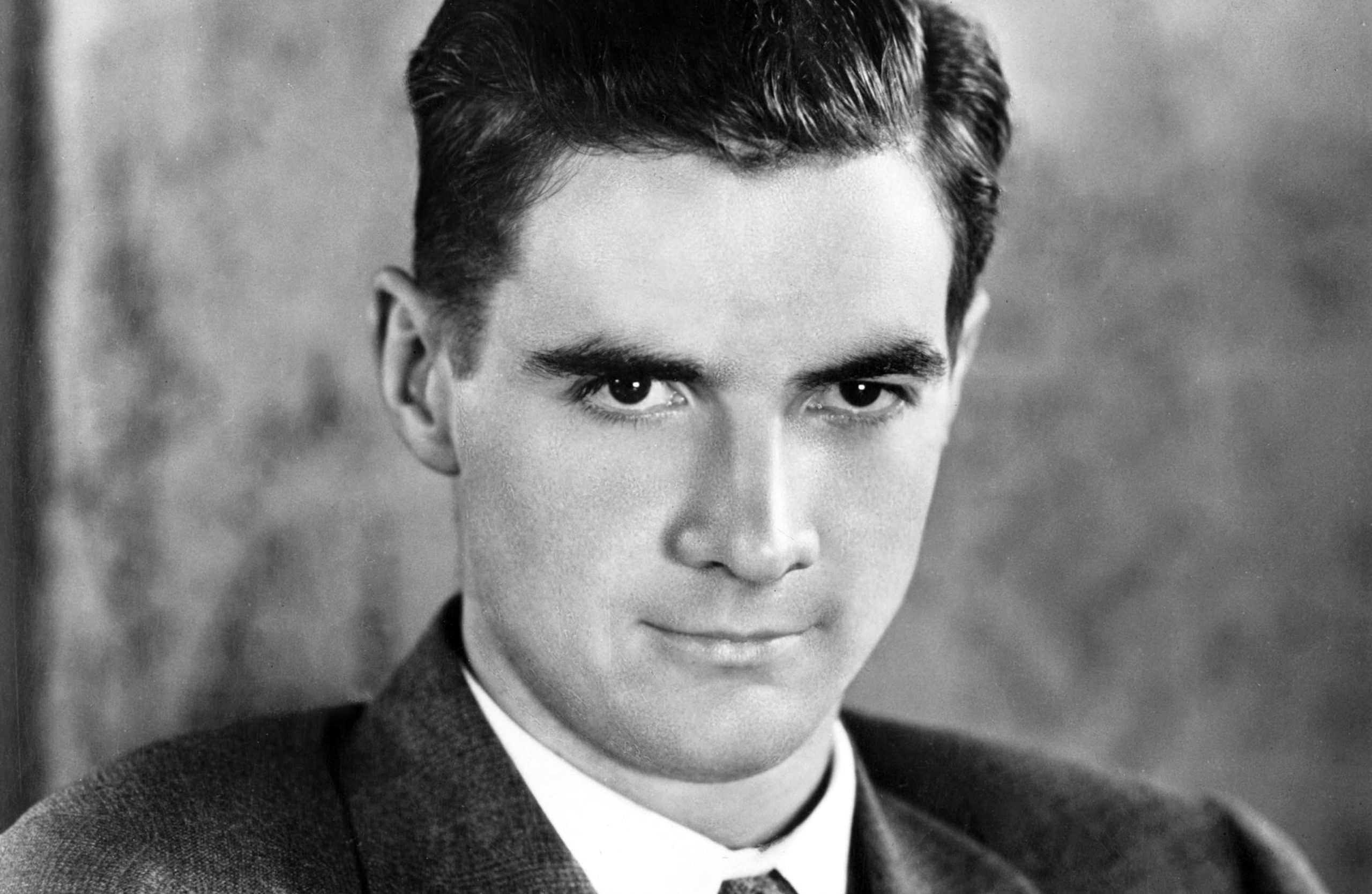 Howard Hughes Born on 12/24/1905