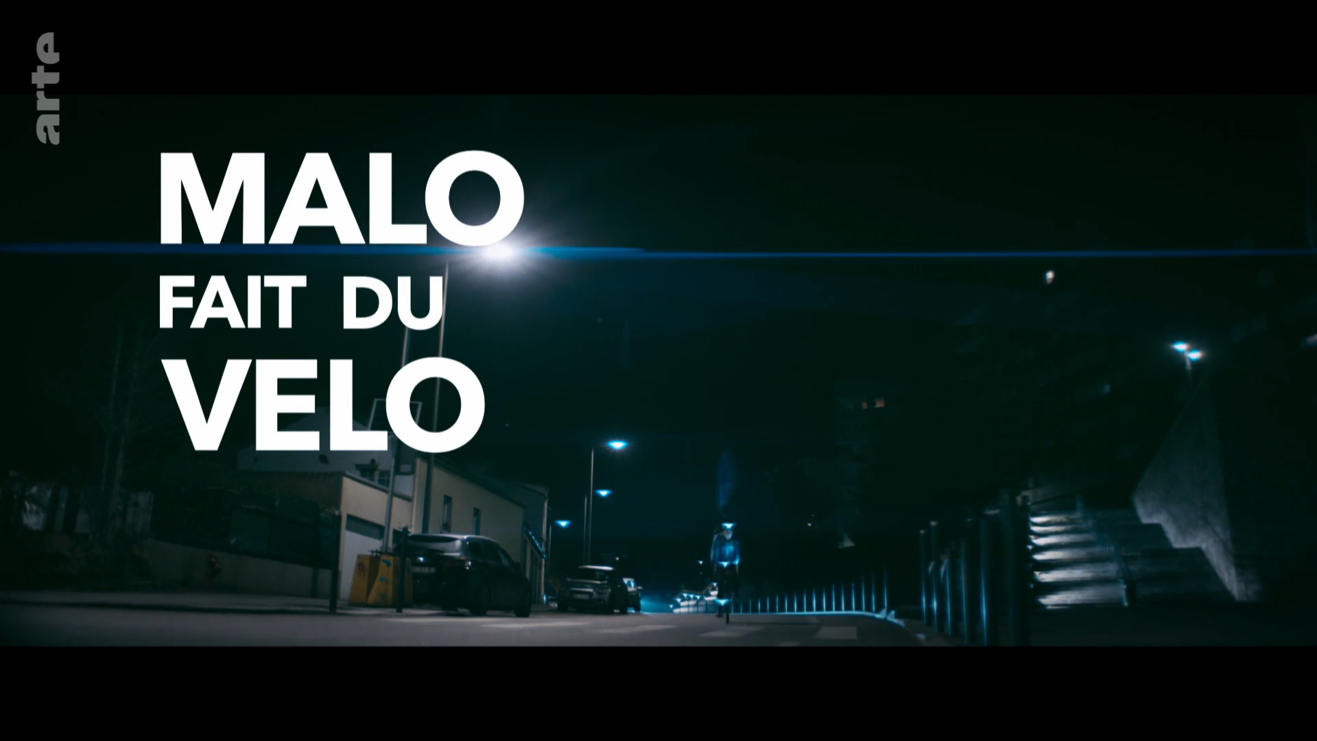 Malo fait du vélo