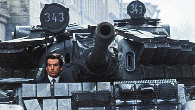 GOLDENEYE Premieres in N.Y. on 11/13/1995