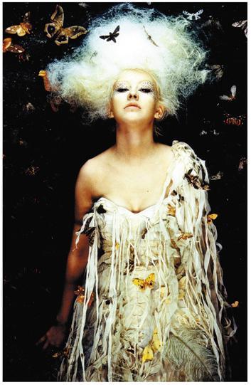 Christina Aguilera: Fighter