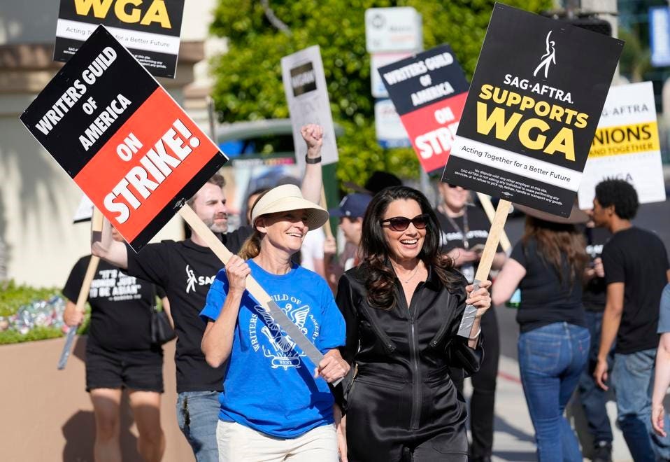 Actors Start Strike Preparations a Week Ahead of Extended Talks