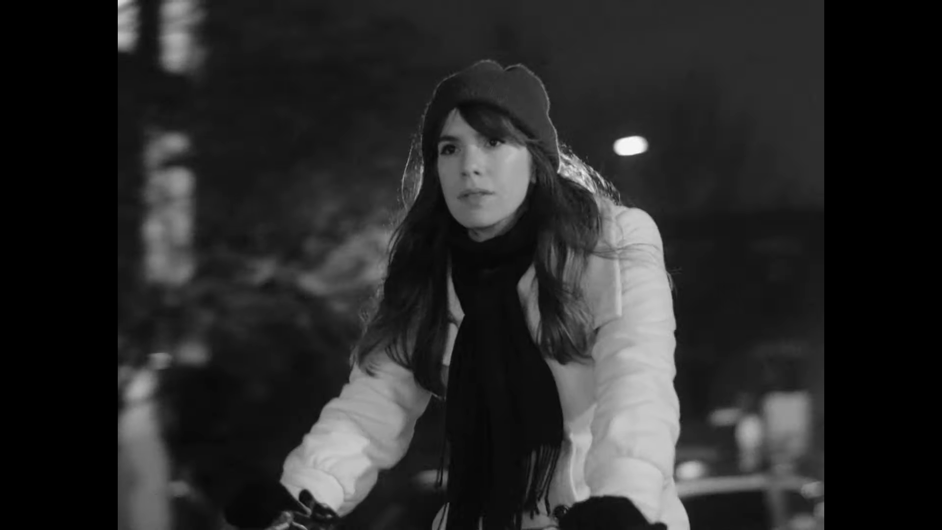 Léyla Caminel: La distance