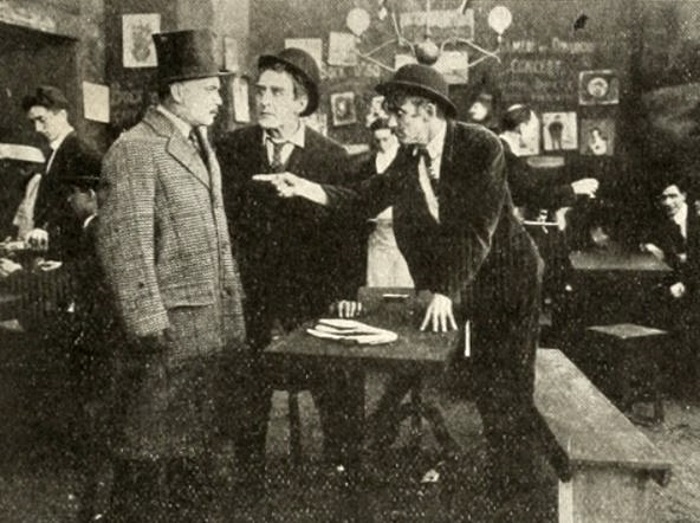 Shadows of the Moulin Rouge