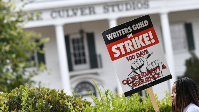 WGA & AMPTP to Resume Bargaining on Friday